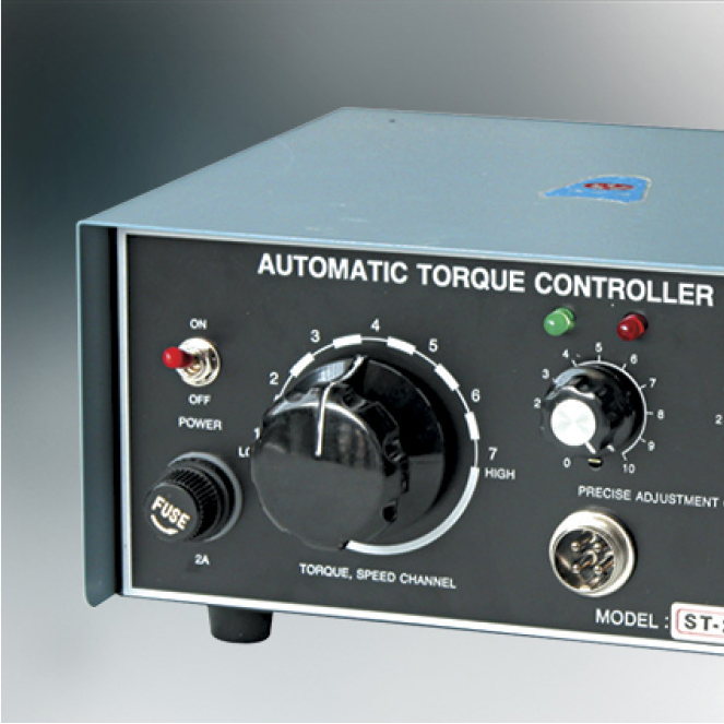 電源供應及控制器